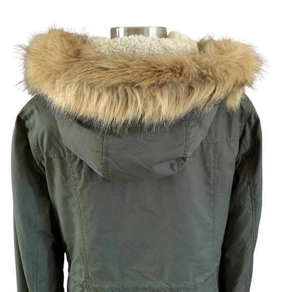 Levi’s Strauss & Co. Women’s Army Military Green Shearling Jacket Size Medium - Picture 7 of 13
